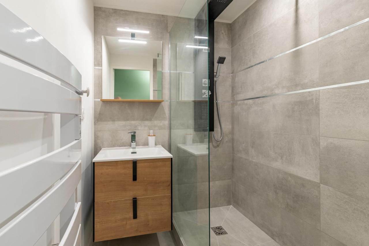 Amja Proche Clinique Saint-Roch Apt 3 Chambres 3 Salles De Bain Parking Gratuit Ideal Famille Groupe Coworking 10 Min Centre Ville 10 Min Plage 5 Min Sortie Autoroute مونبيلييه المظهر الخارجي الصورة